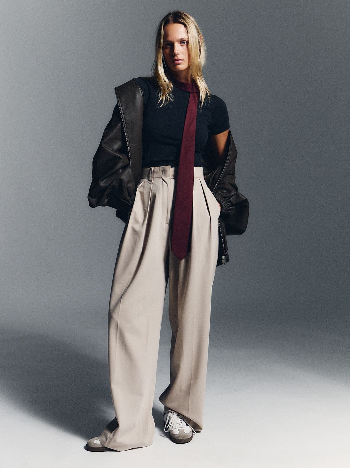 Clara S — Editorial 3